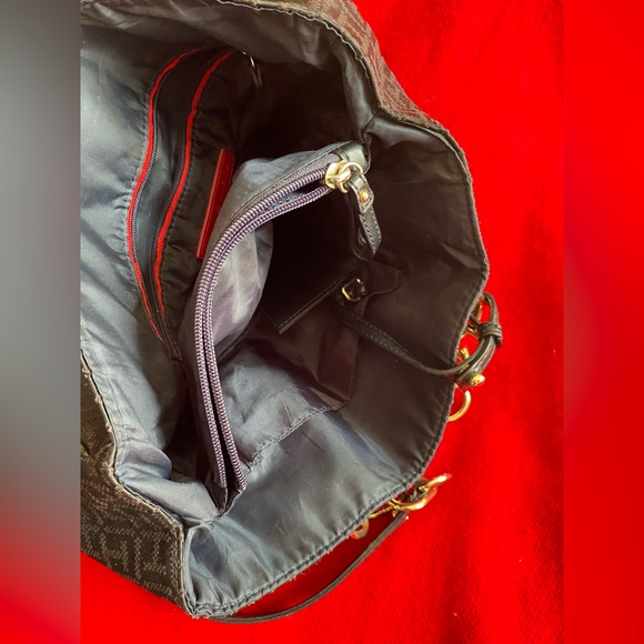 Black Tommy Hilfiger Tote - Picture 9 of 10